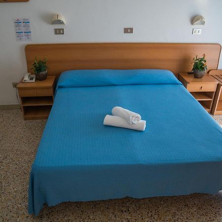 Hotel Singapore Milano Marittima Kültér fotó