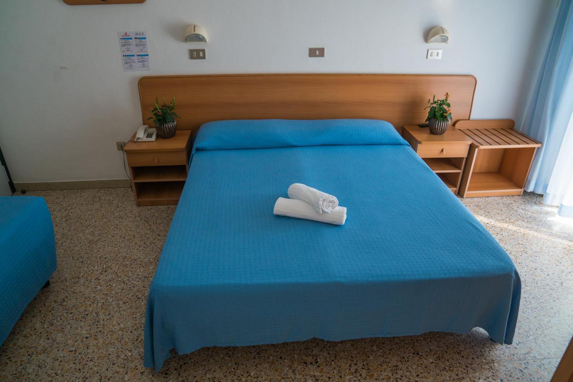 Hotel Singapore Milano Marittima Kültér fotó