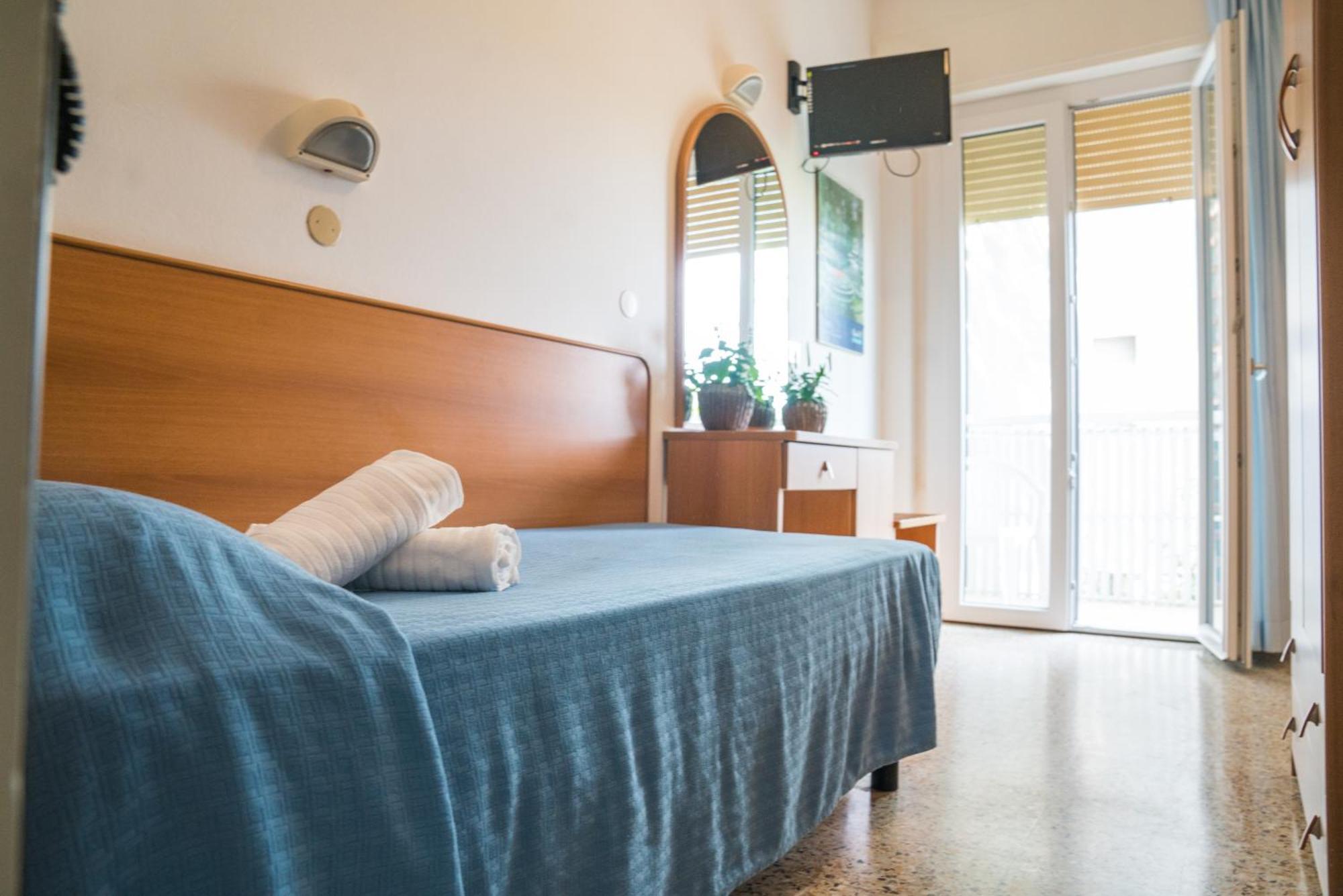 Hotel Singapore Milano Marittima Szoba fotó